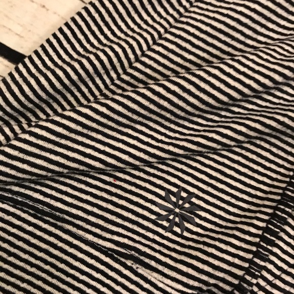 ATHLETA | Stripe Navy 3/4 zip Pullover Size Small - Picture 4 of 8